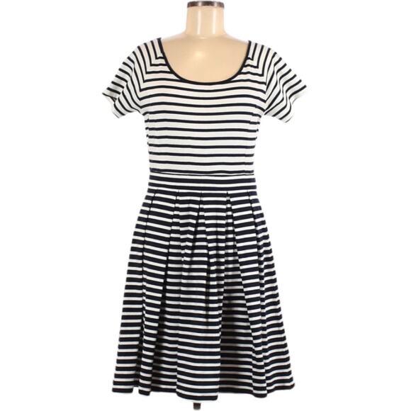 Kachel Striped Short Sleeve Pleated Scoop Neck A-Line Dress Women’s Size 8 Blue - Picture 1 of 3